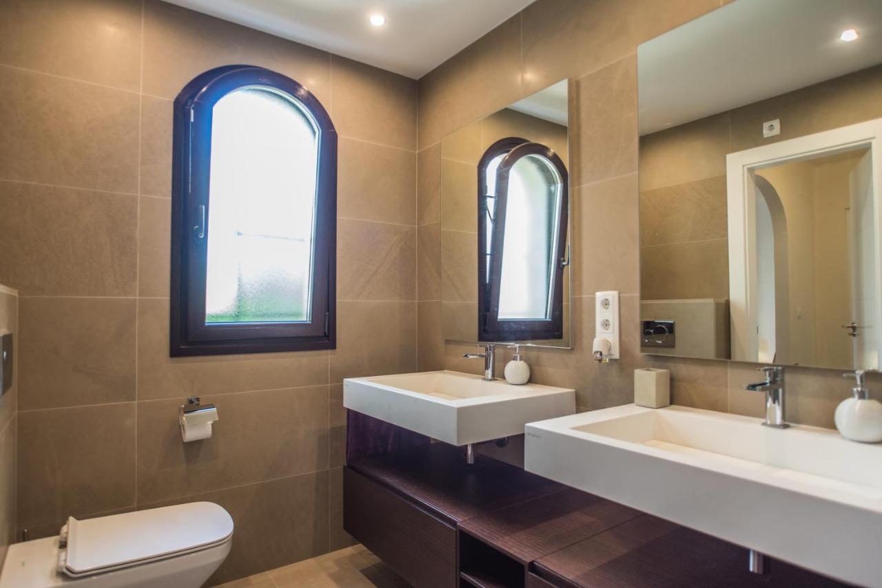Luxurioese Und Grossraeumige Villa Mit Community Pool, Sicht Auf Das Mittelmeer Sowie Dem Mar Menor, La Manga Club Atamaría المظهر الخارجي الصورة